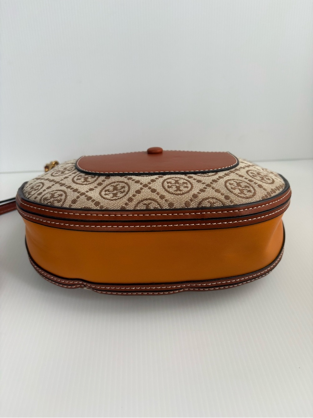 Tory Burch Crescent Crossbody Bag tan brown Color Handbag small  EUC - Picture 10 of 17